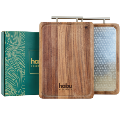 habu essentials Premium Schneidebrett aus Walnussholz & Edelstahl